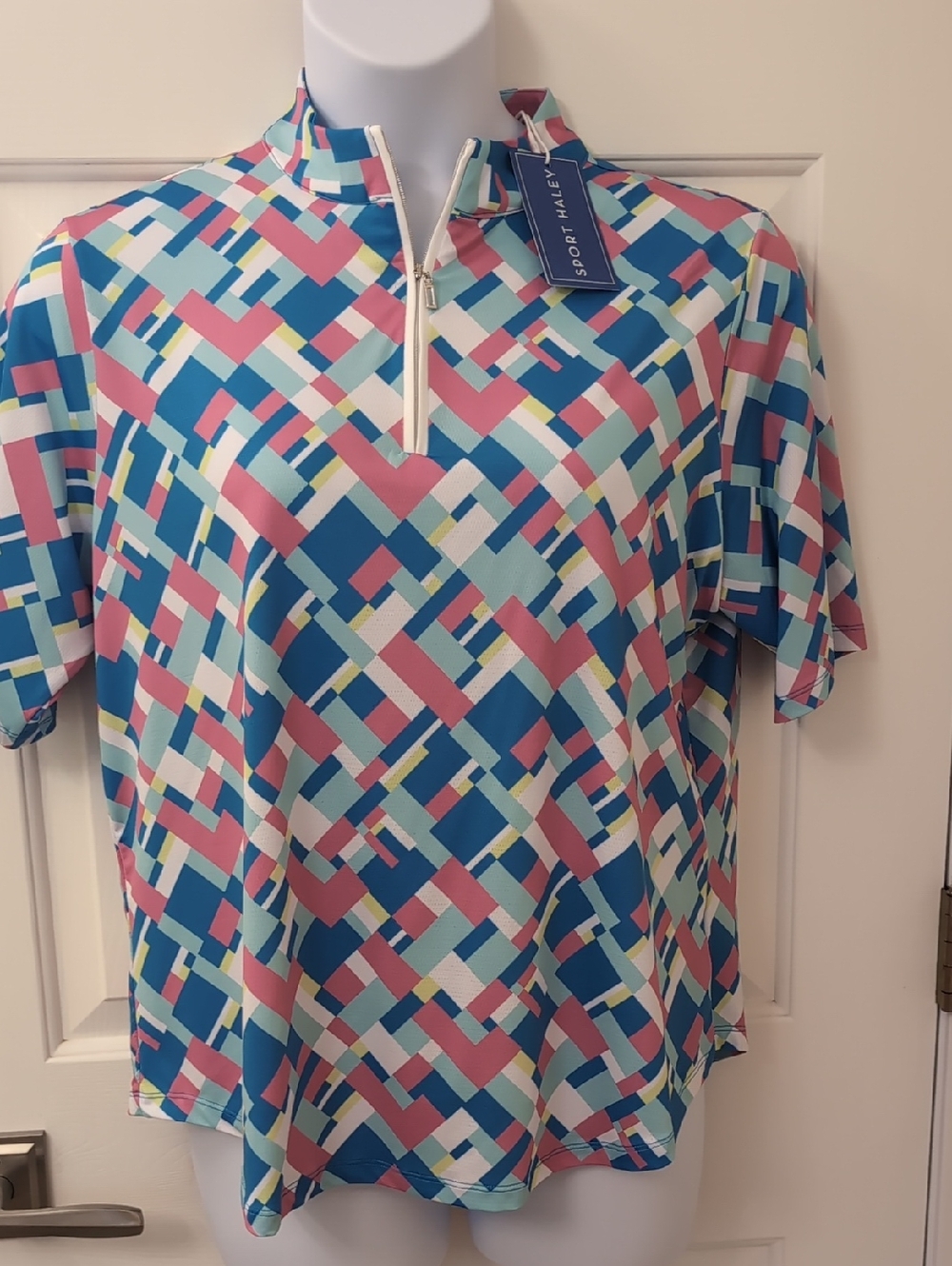 Sport Haley XXL NWT Multicolor Geometric Zip Golf Top